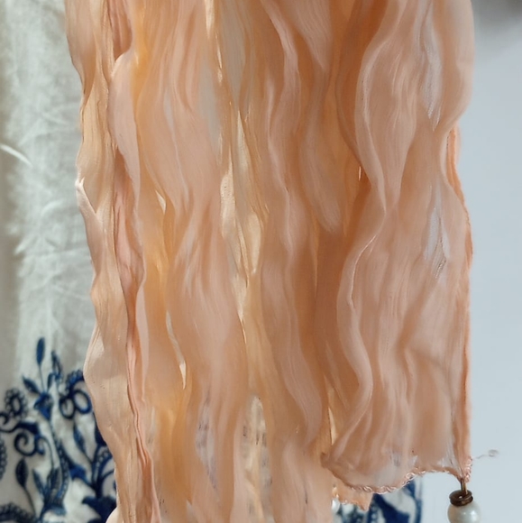 Three piece shalwar qameez, beautiful embroidery, - Picture 4 of 6